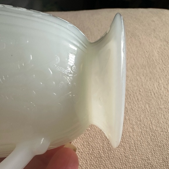 MacBeth Evans Glass AMERICAN SWEETHEART Monax Footed Creamer. opal - Picture 4 of 8